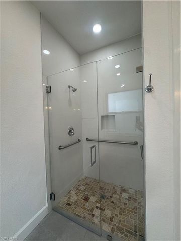 400 Harvard CT, Naples, FL 34104