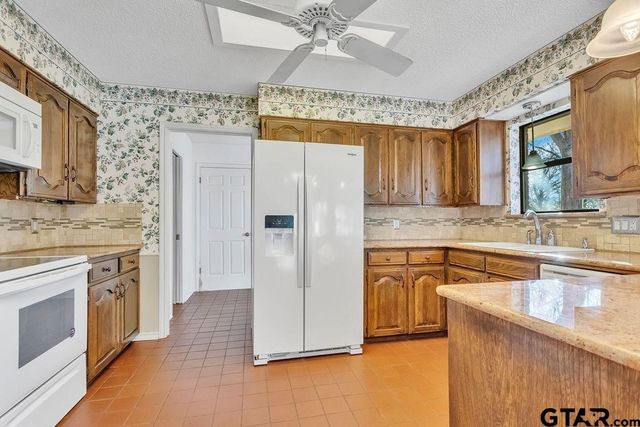 520 Dogwood Lane, Hideaway, TX 75771