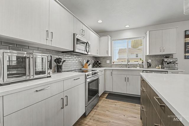 5318 E Grizzly, Nampa, ID 83687