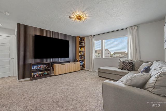 5318 E Grizzly, Nampa, ID 83687