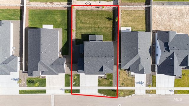 5318 E Grizzly, Nampa, ID 83687