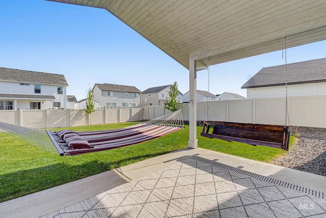 5318 E Grizzly, Nampa, ID 83687