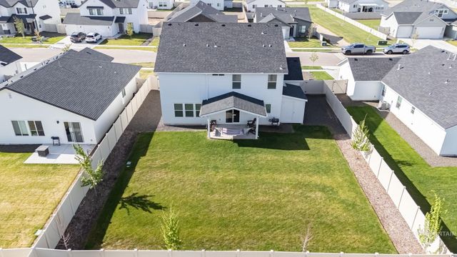 5318 E Grizzly, Nampa, ID 83687