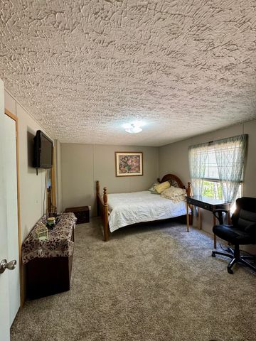 204 County Road 906, Etowah, TN 37331
