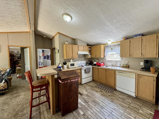 204 County Road 906, Etowah, TN 37331