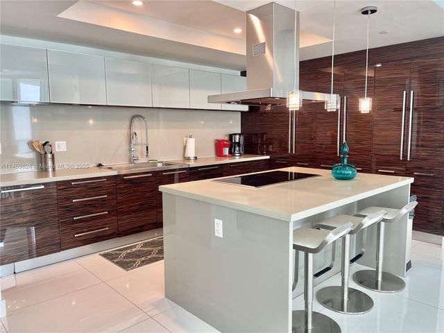 200 Sunny Isles Blvd 2-PH2, Sunny Isles Beach, FL 33160