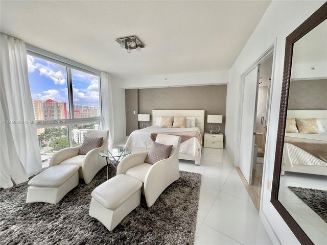 200 Sunny Isles Blvd 2-PH2, Sunny Isles Beach, FL 33160