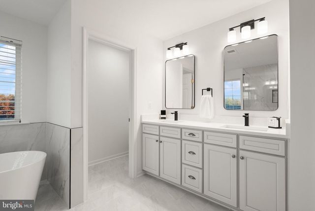 42222 CAMERON PARISH DR, Ashburn, VA 20148