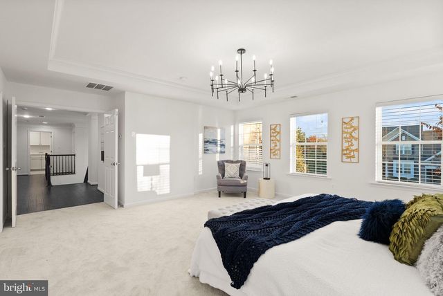 42222 CAMERON PARISH DR, Ashburn, VA 20148