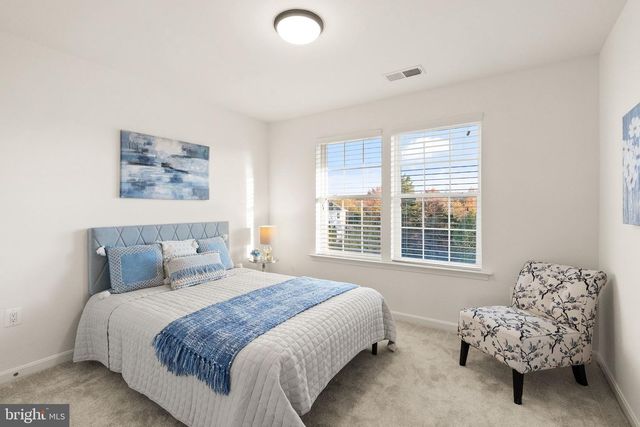 42222 CAMERON PARISH DR, Ashburn, VA 20148