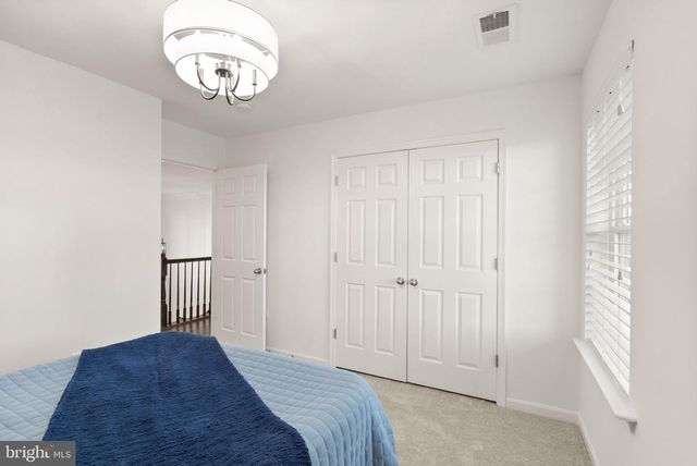 42222 CAMERON PARISH DR, Ashburn, VA 20148