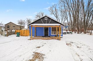 91 2nd Avenue, Norton Shores, MI 49444
