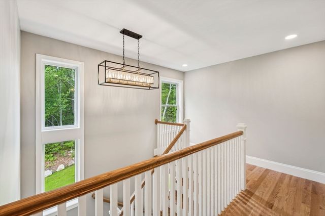 9 Trues Pkwy, Sandown, NH 03873