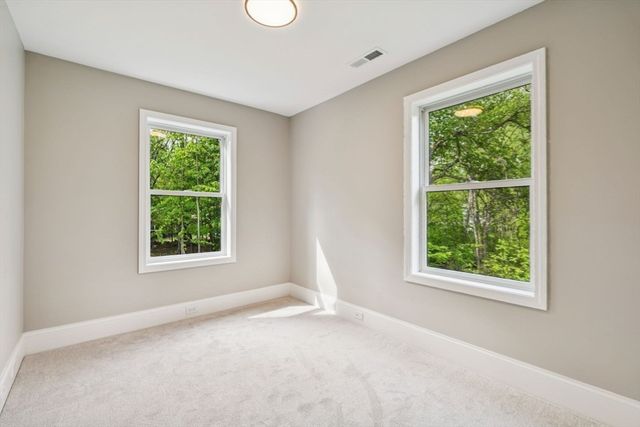 9 Trues Pkwy, Sandown, NH 03873