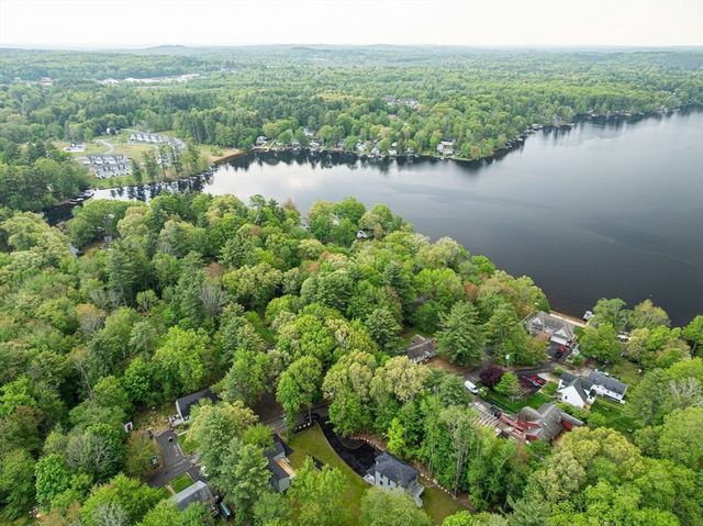 9 Trues Pkwy, Sandown, NH 03873