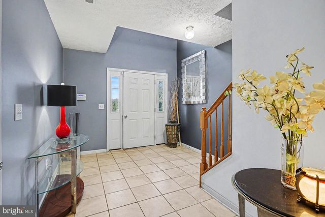 16881 ROOSEVELT LN, Shrewsbury, PA 17361