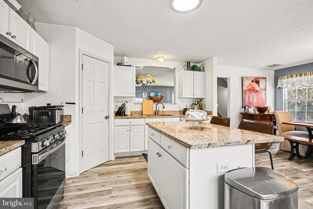 16881 ROOSEVELT LN, Shrewsbury, PA 17361