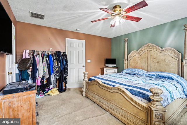 16881 ROOSEVELT LN, Shrewsbury, PA 17361