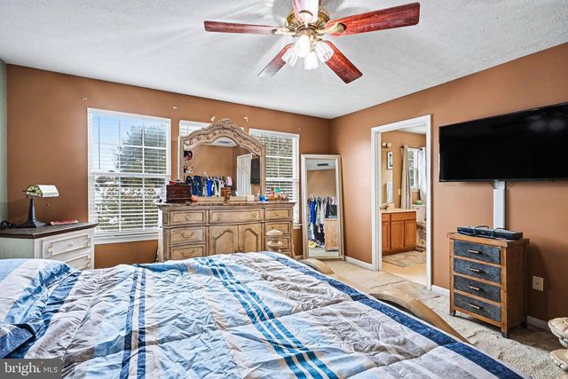 16881 ROOSEVELT LN, Shrewsbury, PA 17361