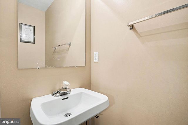 16881 ROOSEVELT LN, Shrewsbury, PA 17361