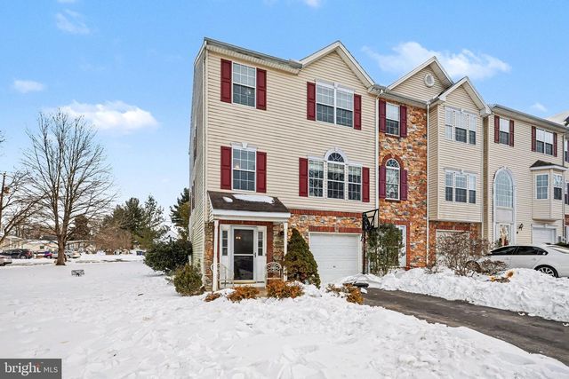 16881 ROOSEVELT LN, Shrewsbury, PA 17361