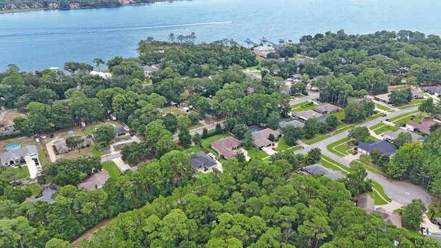 157 Red Maple Way, Niceville, FL 32578