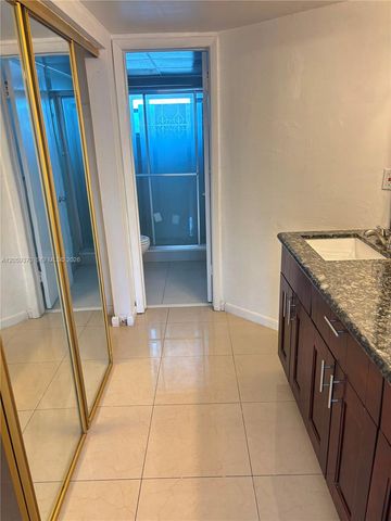 7410 SW 82nd St K203, Miami, FL 33143