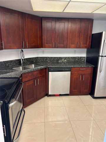 7410 SW 82nd St K203, Miami, FL 33143