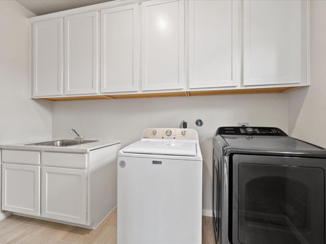 262 Peninsula Point Drive, Montgomery, TX 77356