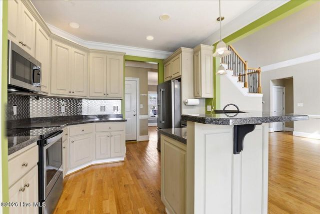 106 Glasgow Lane, La Grange, NC 28551