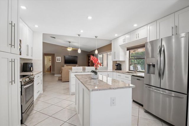 10884 NW 17TH Manor, Coral Springs, FL 33071