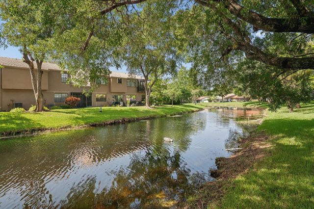 10884 NW 17TH Manor, Coral Springs, FL 33071