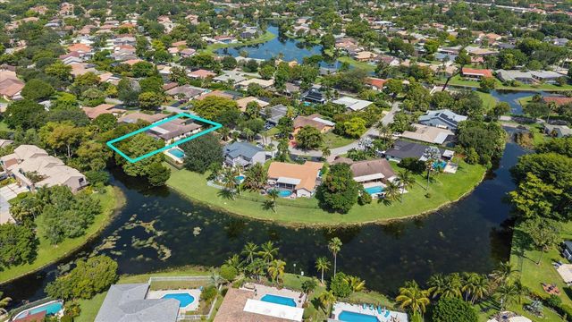 10884 NW 17TH Manor, Coral Springs, FL 33071