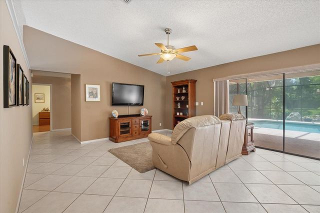10884 NW 17TH Manor, Coral Springs, FL 33071