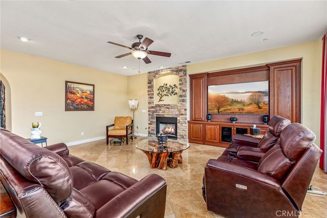 218 Clayton Parkinson Court, Fallbrook, CA 92028