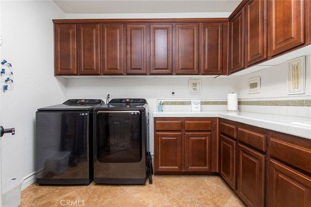 218 Clayton Parkinson Court, Fallbrook, CA 92028