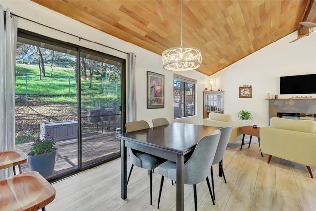 19308 Explorer Ct, Penn Valley, CA 95946