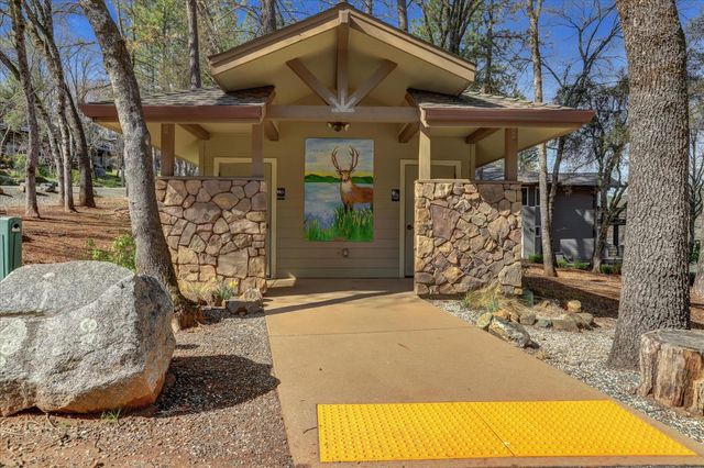 19308 Explorer Ct, Penn Valley, CA 95946