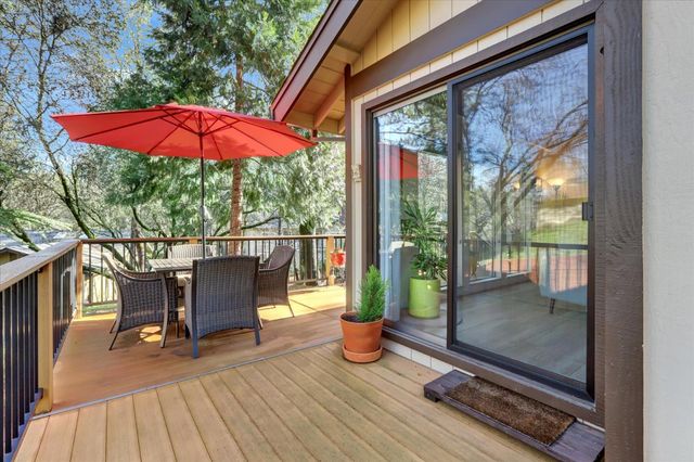 19308 Explorer Ct, Penn Valley, CA 95946