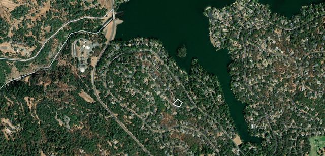 19308 Explorer Ct, Penn Valley, CA 95946