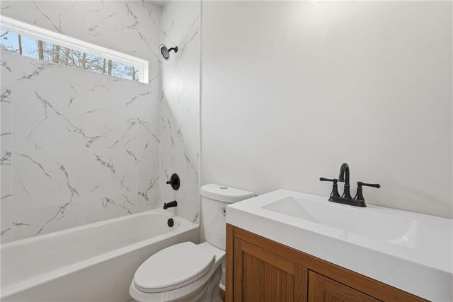 805 Captain Mcdonald Road, Dahlonega, GA 30533