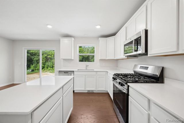 54821 Mockingbird, Chesterfield, MI 48047