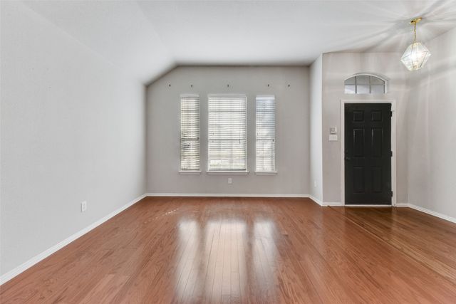 5804 Legend Lane, The Colony, TX 75056