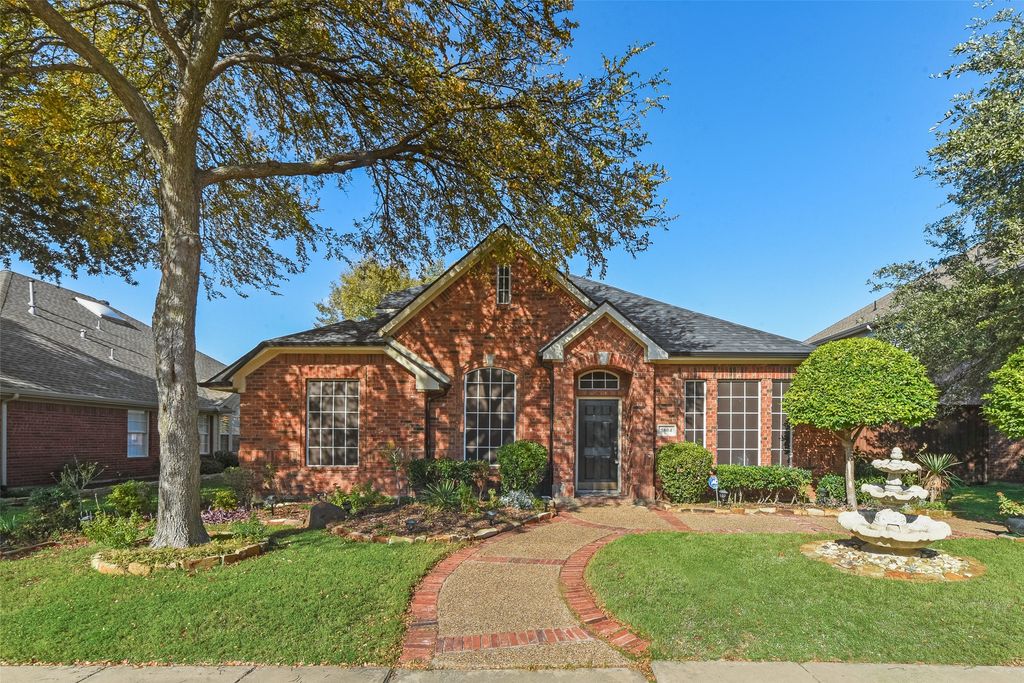 5804 Legend Lane, The Colony, TX 75056