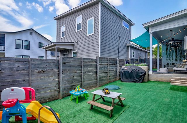7607 Providence Ave A, Austin, TX 78752