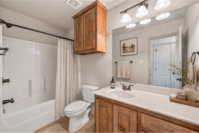 1245 Newcastle Drive, Weatherford, TX 76086