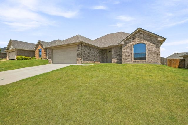 1245 Newcastle Drive, Weatherford, TX 76086