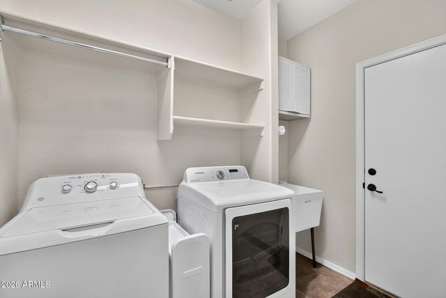 12376 W RUNNING DEER Trail, Peoria, AZ 85383