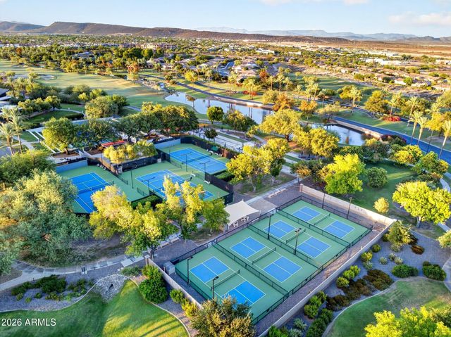 12376 W RUNNING DEER Trail, Peoria, AZ 85383
