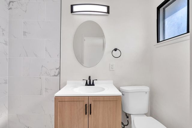 4891 E Rialto Avenue, Fresno, CA 93726